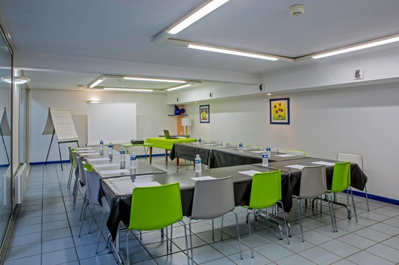 B&B Hotel Aurillac Le Lioran Екстер'єр фото